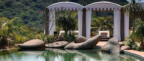 Top Hotels in Gokarna : Position 6 stands for Hotel Kamat Plus
